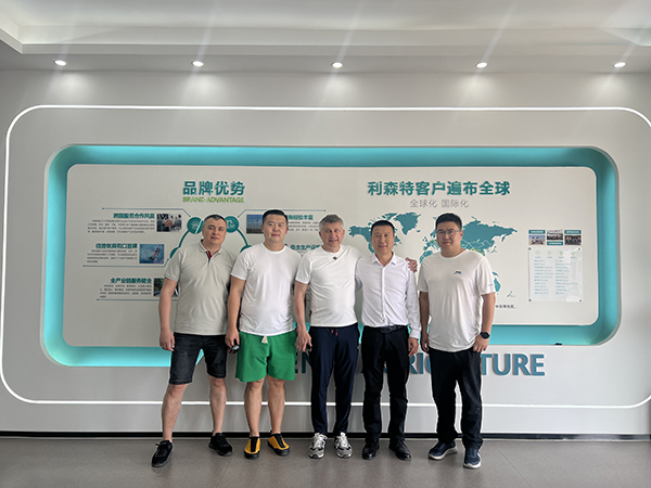 哈萨克斯坦客户来访利森特