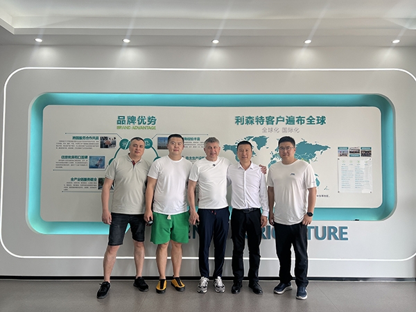哈萨克斯坦客户来访利森特